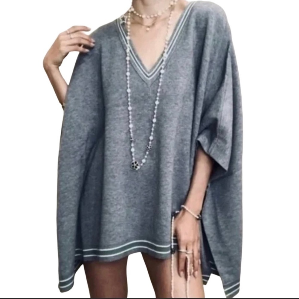 House Of Harlow 1960 Poncho One Size Gray V Neck Green Stripe Sweater Shawl SOFT